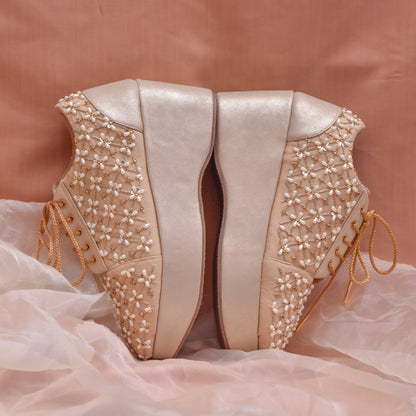 Sneaker wedges from India for pastel outfits