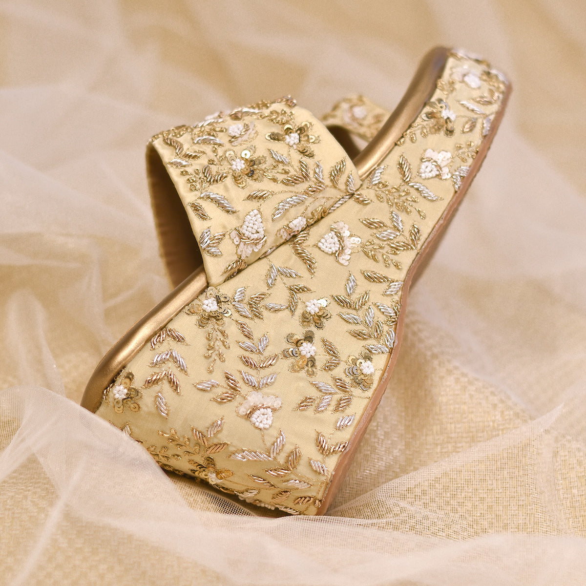 Gold wedding shoes for on sale bride