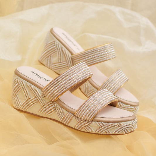 Golden versatile occasion wear heels